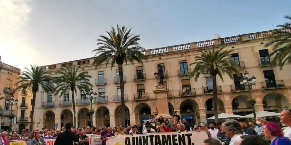 Manifestació contra el govern municipal